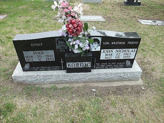 The Kordic family gravestone in Edmonton
